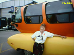 balloon twister with Weinermobile